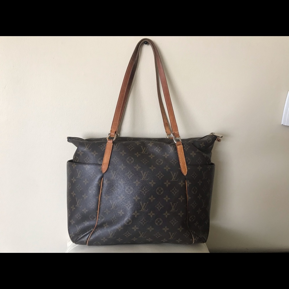 Authentic Louis Vuitton Bag